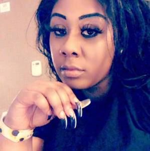 Meet your Posher, Keisha